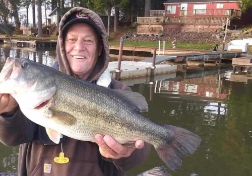 The Best Baits for Largemouth Bass Fishing in Northern VA: An Expert's Guide